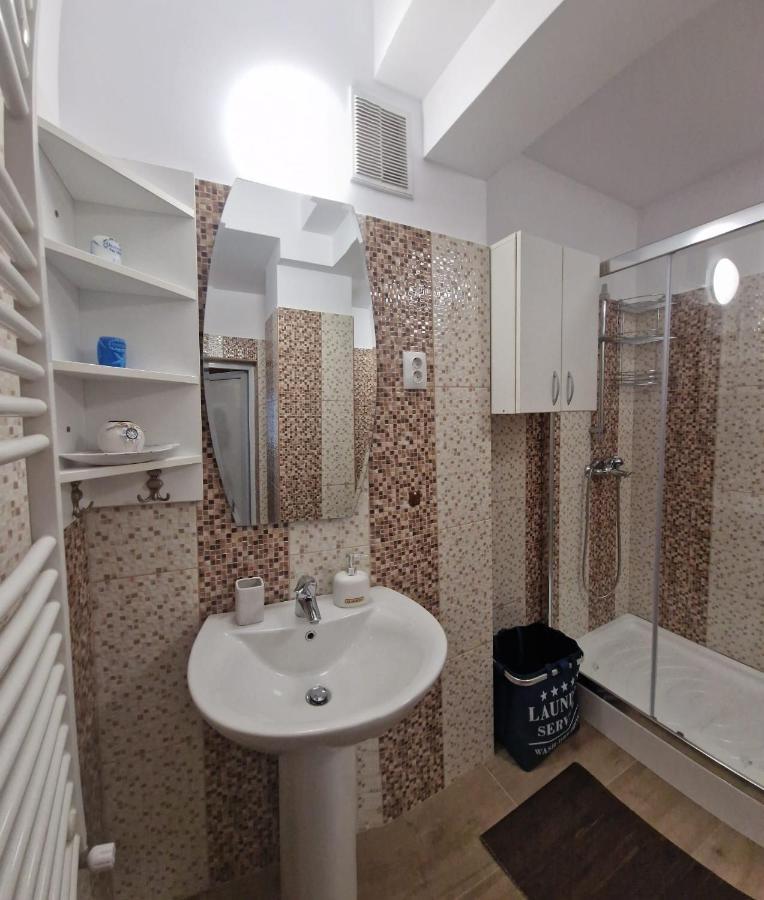Laroka House Beautiful Apartment Universitate Center Bükreş Dış mekan fotoğraf
